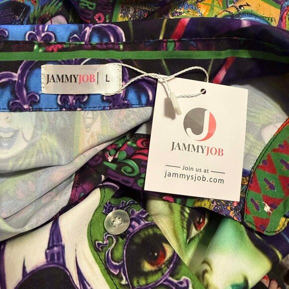 NWT JammyJob Mardi Gras Shirt Size L — Mask Graphic Button Front Top | Gift Idea - Picture 7 of 8
